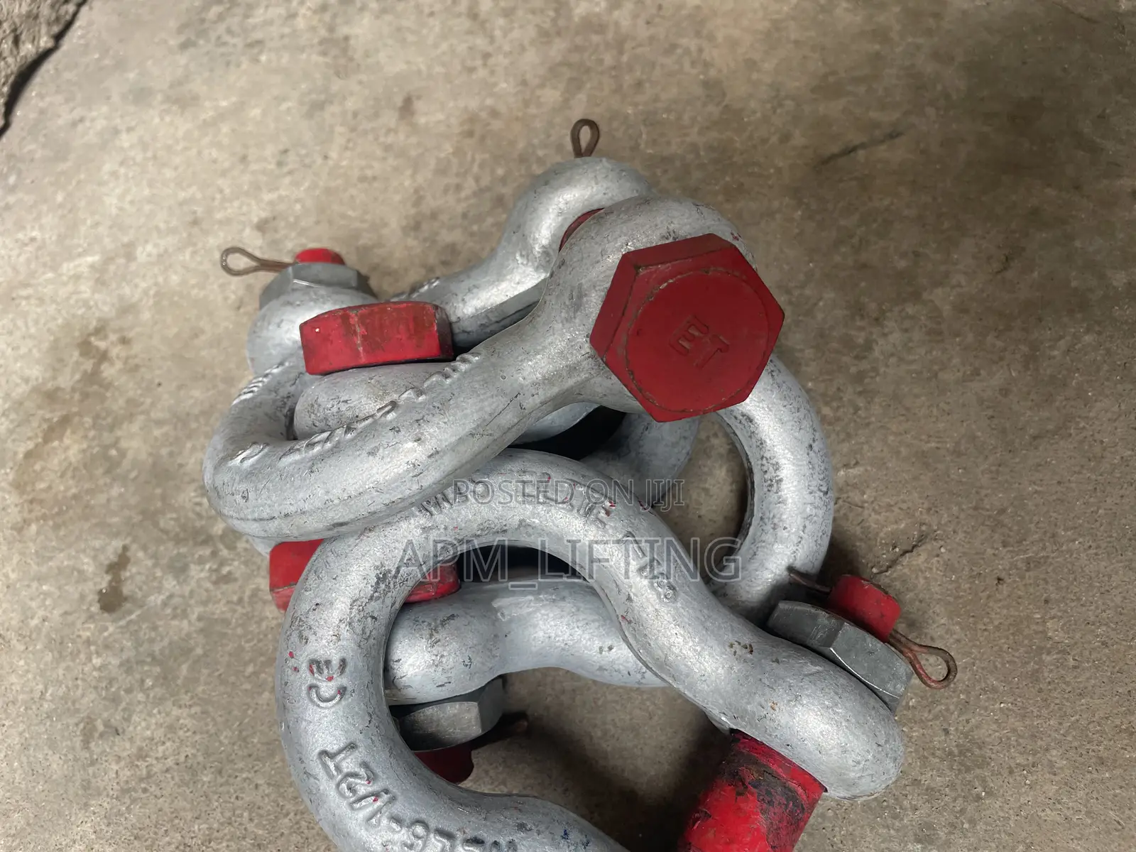 7/8” Elite Bolt and Nut Bow Shackles