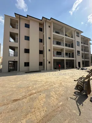3bdrm Apartment in Mabushi Abuja for rent