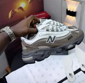 New Balance 1000 Sneakers