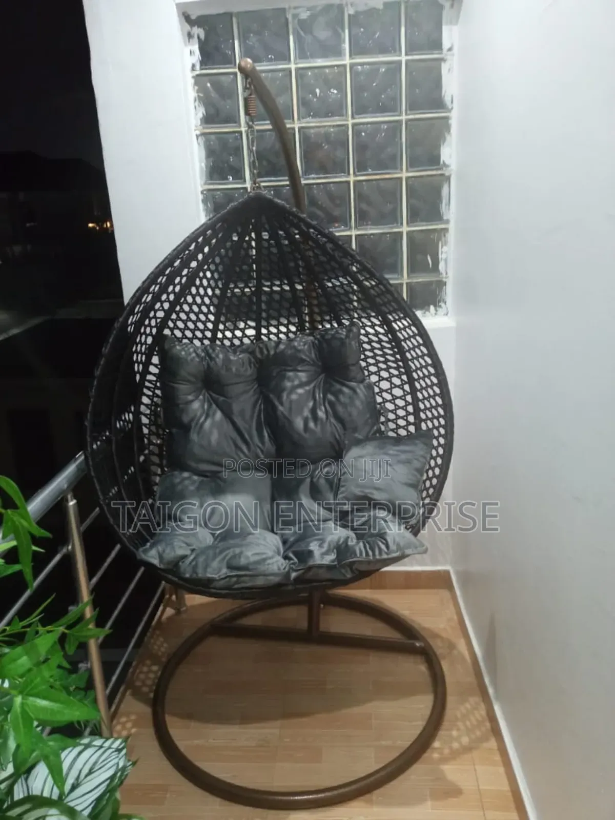 Classic Swing Chair