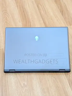 Laptop Alienware M16 R2 32GB Intel Core Ultra 9 SSD 1T