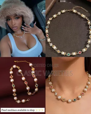 Rhinestones Pearl Necklace