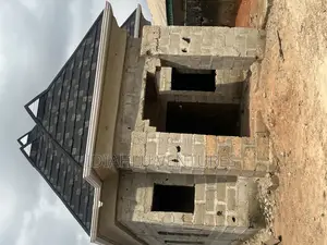 4bdrm Bungalow in Pegamount Estate, Ado-Odo/Ota for sale