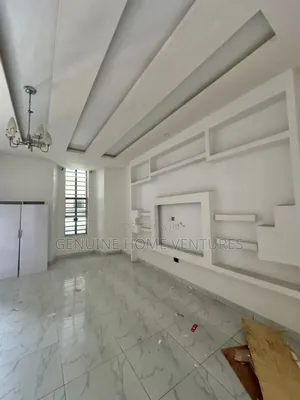 Studio Apartment in Osapa London for rent