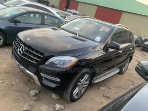 Mercedes-Benz M Class ML350 4MATIC 4dr SUV AWD (3.5L 6cyl 7A) 2014