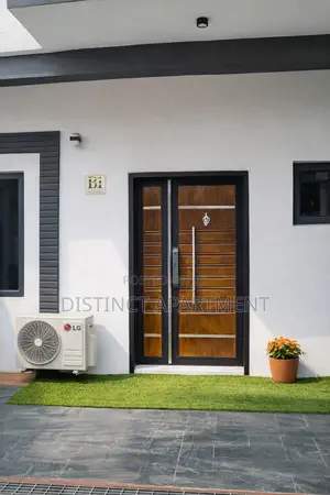 Distinct Apartment