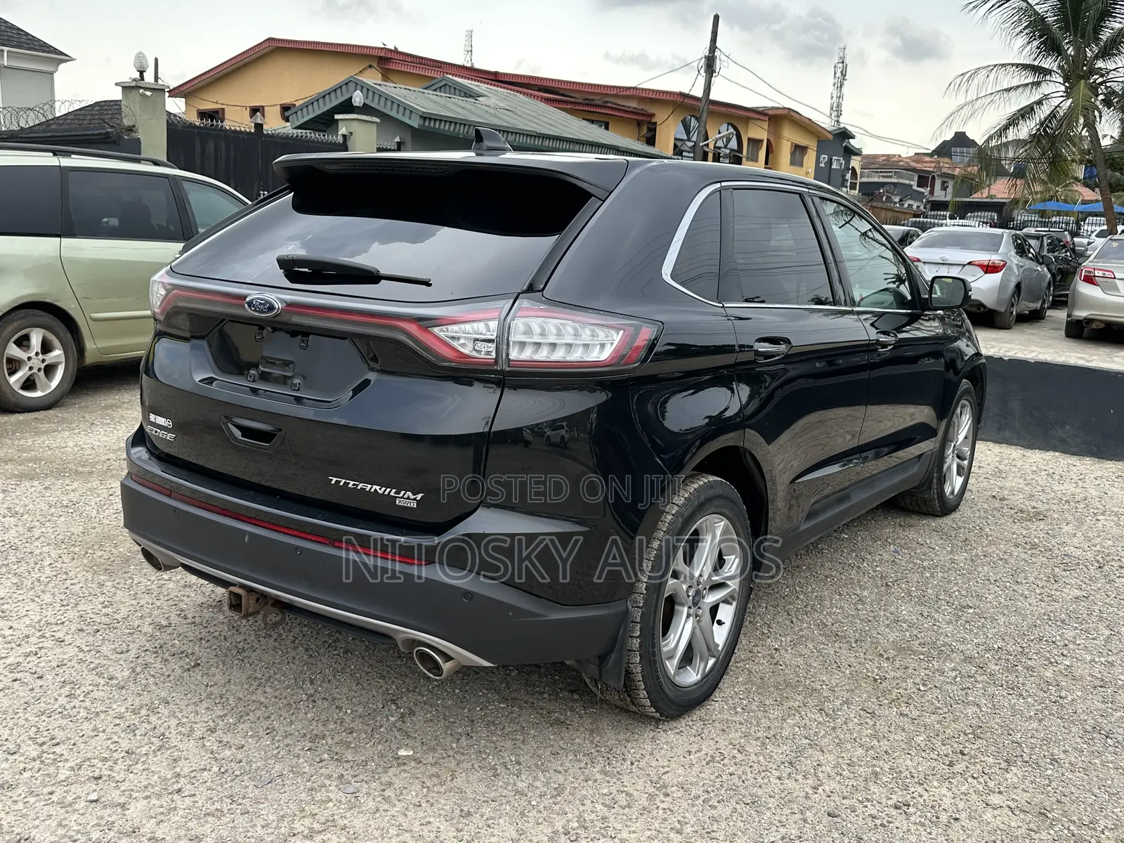 Ford Edge Titanium 4dr AWD (2.0L 4cyl 6A) 2016 Black