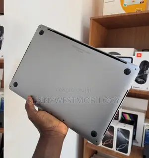Laptop Apple MacBook Pro 2020 16GB Intel Core i7 SSD 512GB
