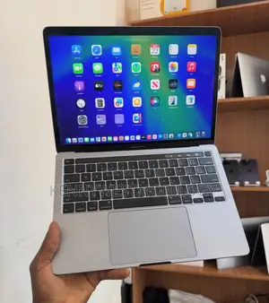 Laptop Apple MacBook Pro 2020 16GB Intel Core i7 SSD 512GB