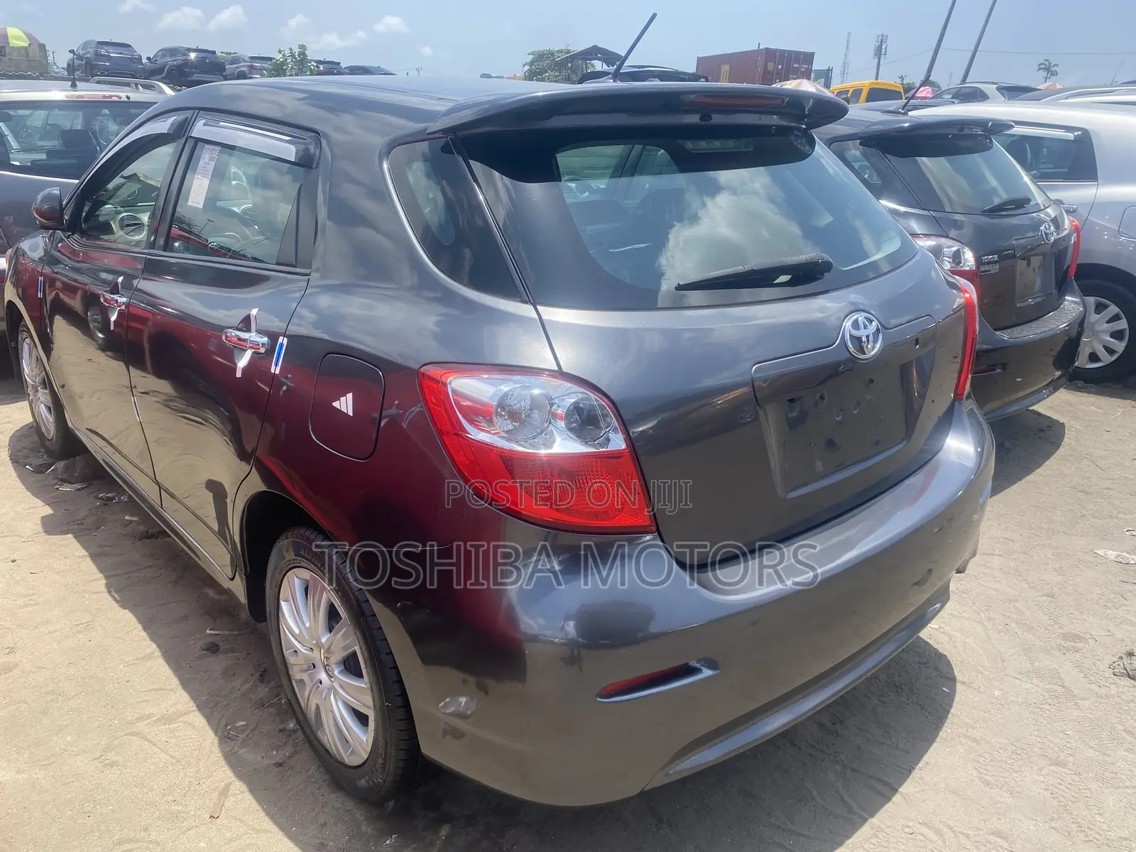 Toyota Matrix 2011 Gray