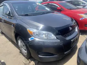 Toyota Matrix 2011 Gray