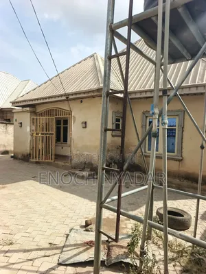 Furnished 4bdrm Bungalow in Ushafa for sale