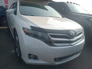 Toyota Venza XLE 2013 White
