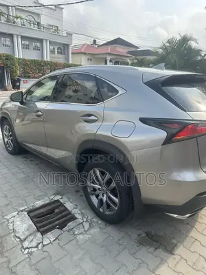 Lexus NX 200 AWD 2015 Gold