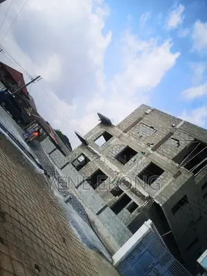 5bdrm Townhouse/Terrace in Aina Ajayi Estate, Ikeja for sale