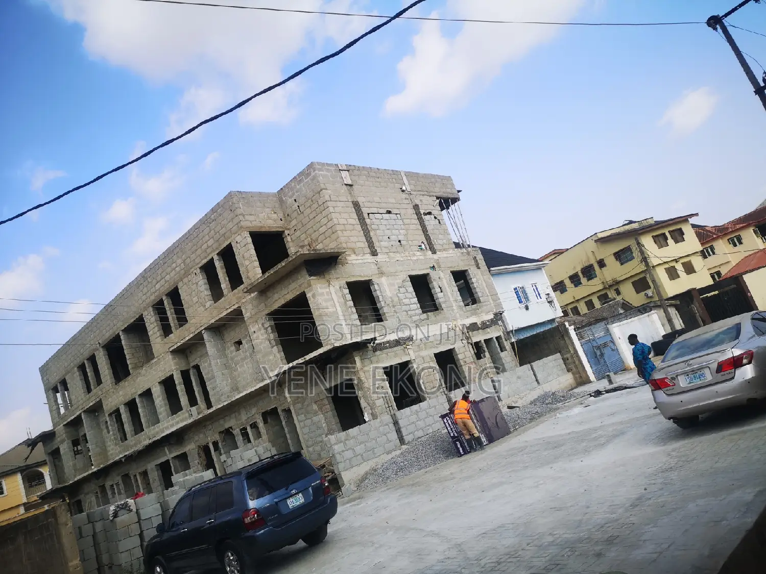 5bdrm Townhouse/Terrace in Aina Ajayi Estate, Ikeja for sale