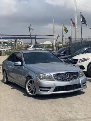 Mercedes-Benz C250 2015 Blue