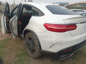 Mercedes-Benz GLE-Class 2016 White