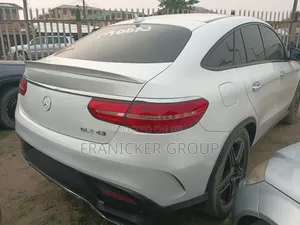 Mercedes-Benz GLE-Class 2016 White