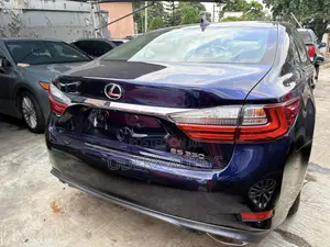 Lexus ES 350 FWD 2018 Blue