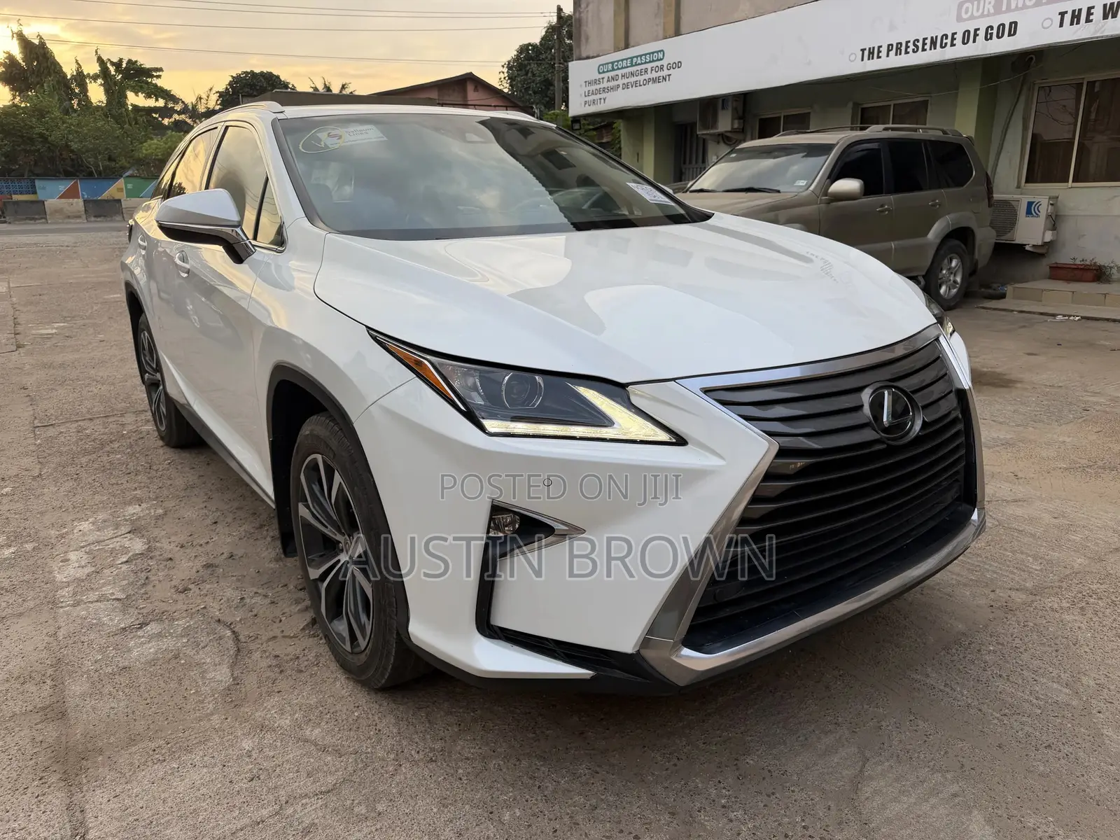 Lexus RX 350 AWD 2017 White