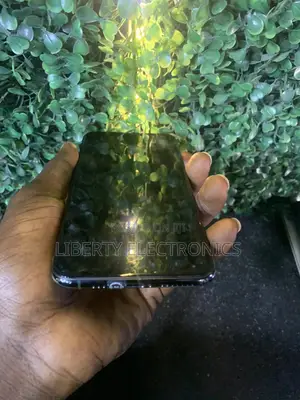 Apple iPhone 11 Pro Max 64 GB