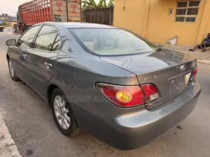 Lexus ES 2003 Green