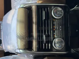 Land Rover Range Rover Vogue 2023 White