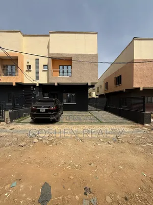 4bdrm Duplex in Life Camp for sale