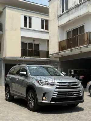 Toyota Highlander 2019 Silver
