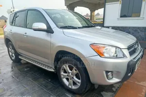 Toyota Highlander 2010 Silver