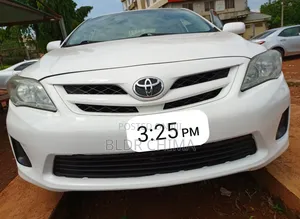 Toyota Corolla LE 4dr Sedan (1.8L 4cyl 4A) 2012 White