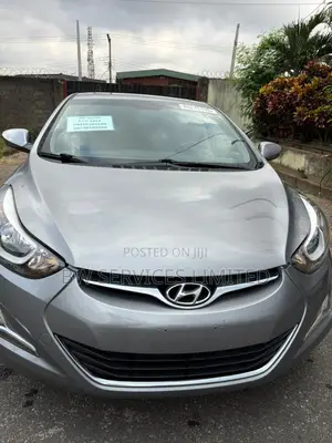 Hyundai Elantra SE 4dr Sedan (1.8L 4cyl 6A) 2015 Gray