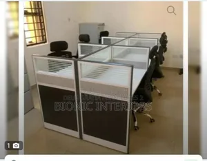4 Seaters Work Station Table