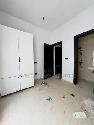 3bdrm Maisonette in Lekki Phase 1 for sale