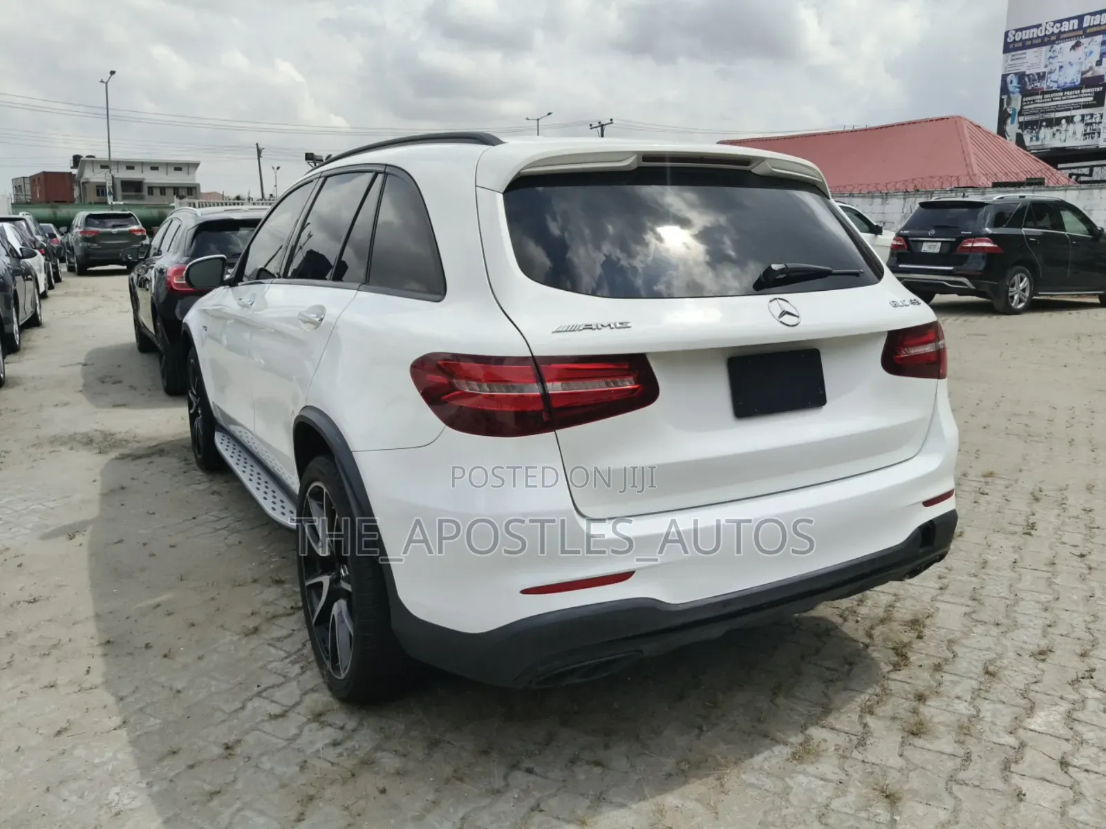 Mercedes-Benz GLC-Class 2017 Off white