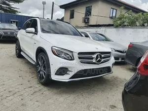 Mercedes-Benz GLC-Class 2017 Off white