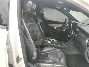 Mercedes-Benz GLC-Class 2017 White