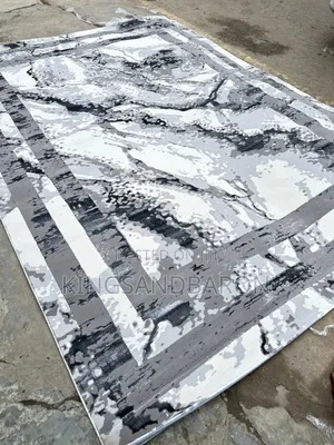 7x10fts Grey and Cream Premium Quality Rug