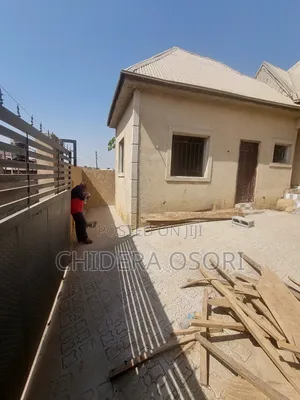 4bdrm Bungalow in Dutse Tipper Garage for sale