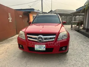 Mercedes-Benz GLK-Class 2010 Red