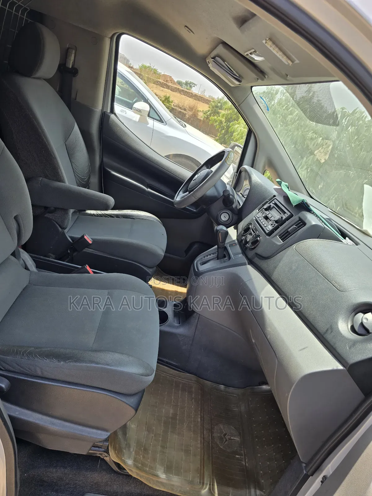 Nissan NV200 2014 Silver