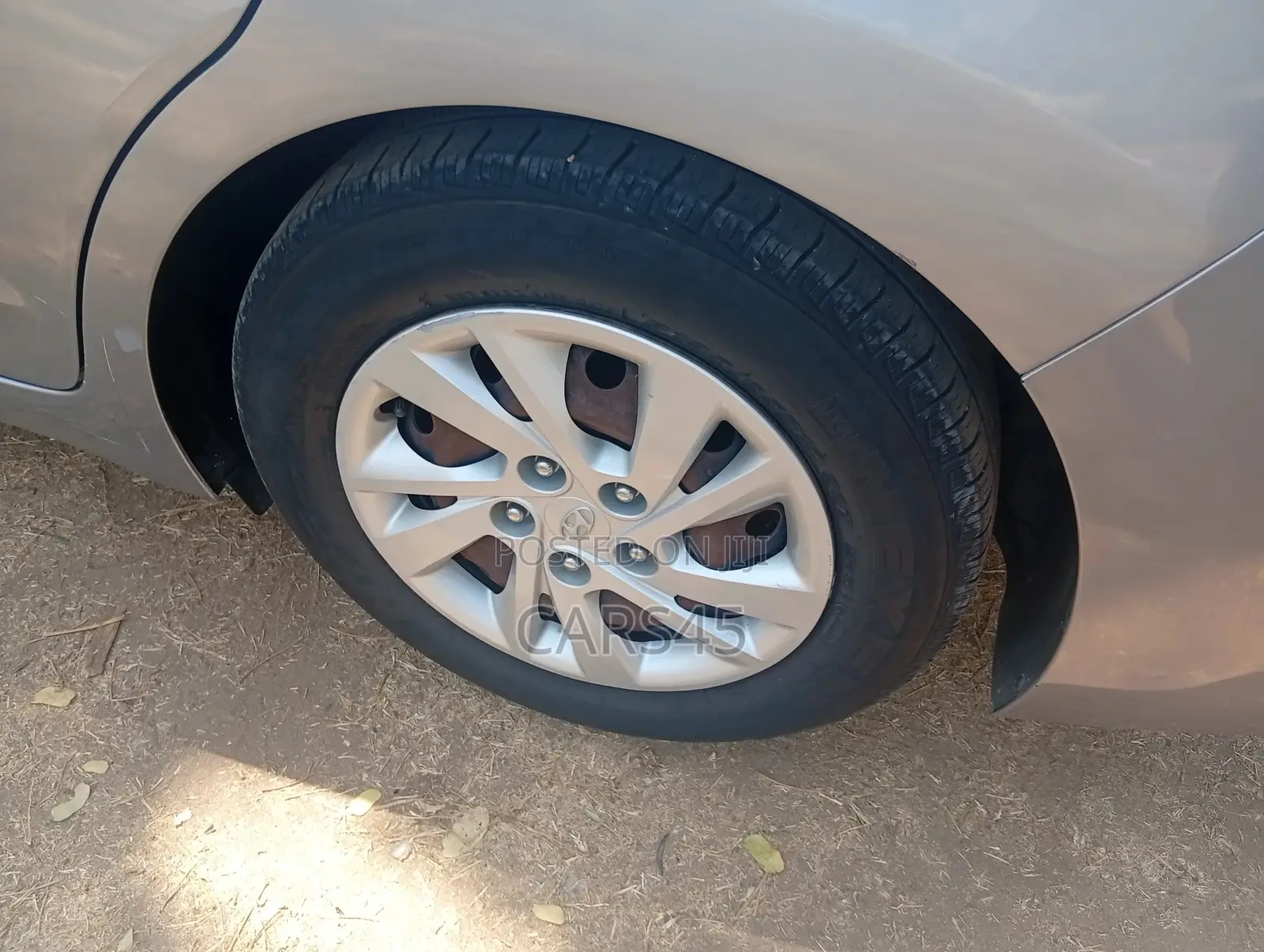 Hyundai Elantra 2017 Silver