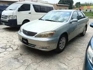 Toyota Camry 2004 Silver