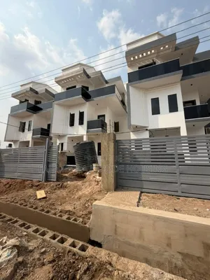 4bdrm Duplex in Carlton Gate, Akobo for sale