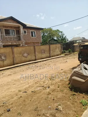 6bdrm Block of Flats in Ayobo for sale