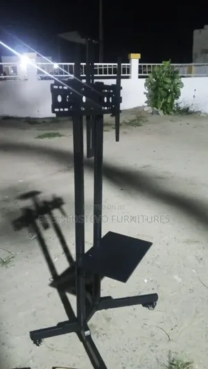 Mobile Luxury Tv Stand