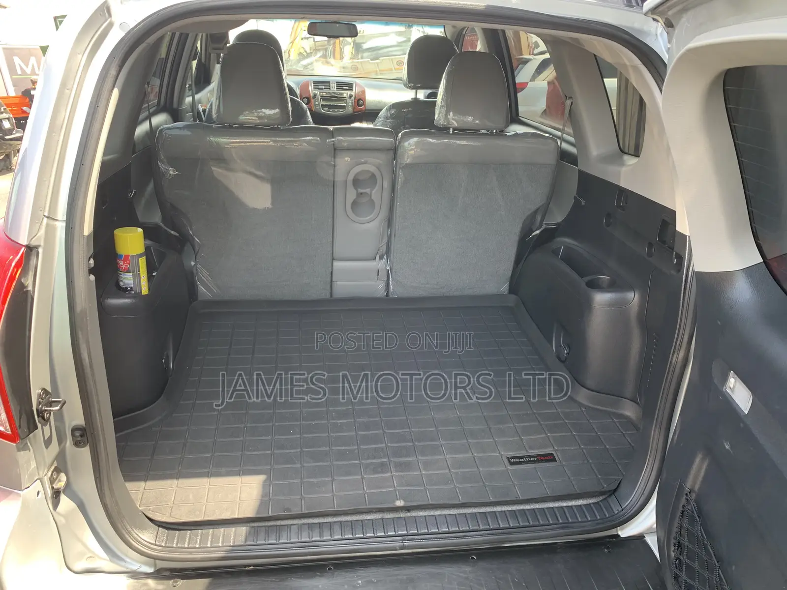 Toyota RAV4 2011 Silver