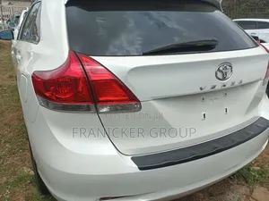 Toyota Venza 2009 White