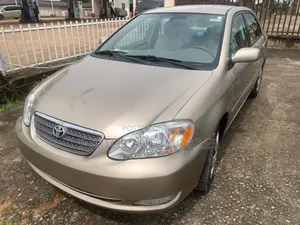 Toyota Corolla 2005 Gold